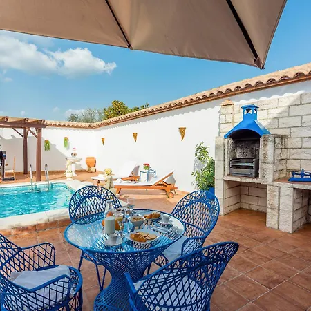 Mellizos Holiday home