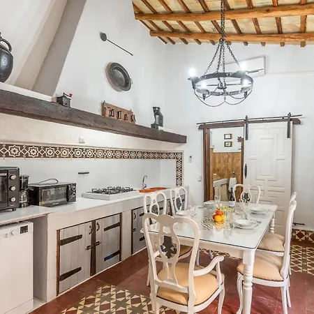 Holiday home Mellizos *
